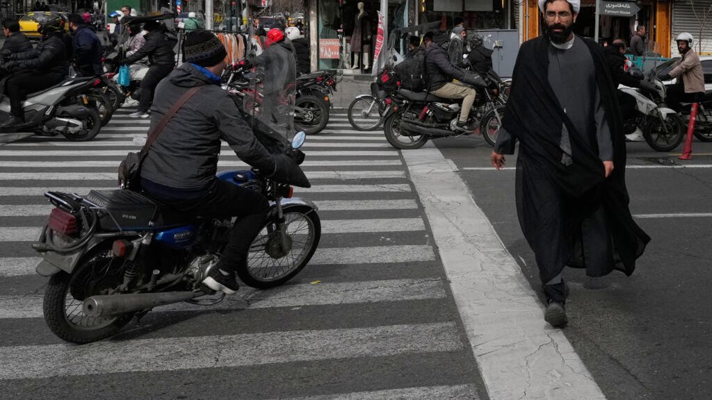 Iran escalates crackdown on protesters amid potential US nuclear talks