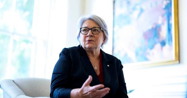 The Canadian Governor General begins a trip that will go to Greenland – National