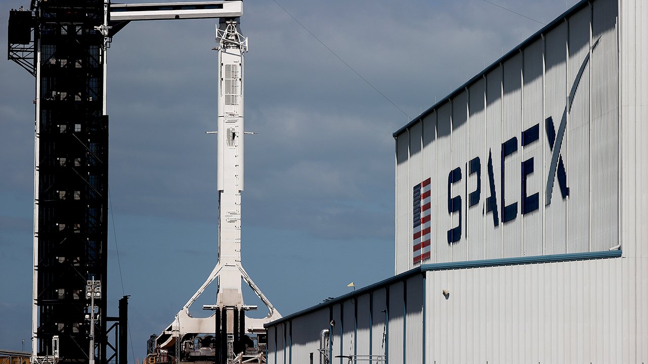 NLRB abandons SpaceX’s legal fight over fired engineers citing jurisdictional issue