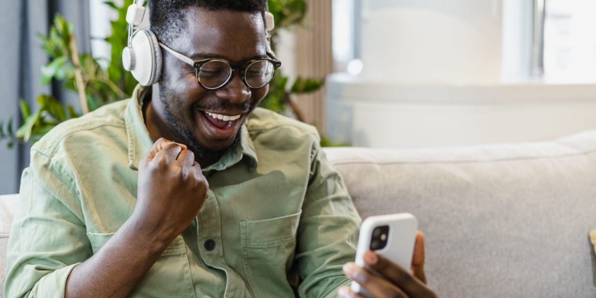 Billionaire Jenny Just says she could have saved ’10 years of loss’ if she had learned this skill sooner from playing poker