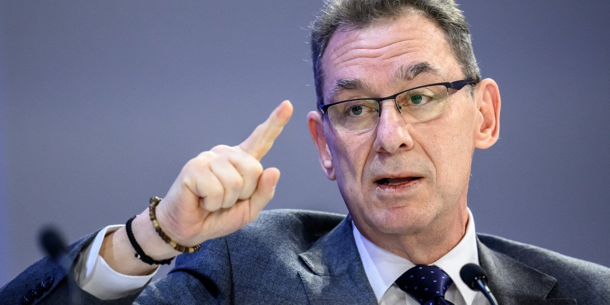 How Pfizer’s CEO used moral clarity to help his team do the impossible