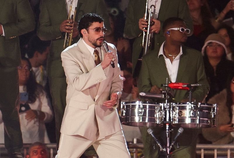 Olivia Dean named best new artist by Grammy