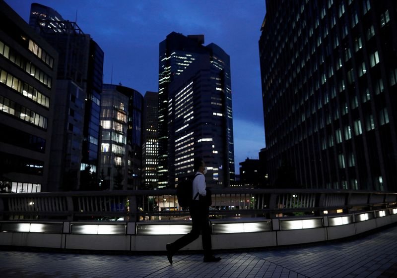 Real wages in Japan will decrease every month in 2025
