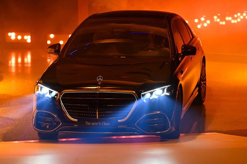 Mercedes 2025 revenue more than half year shaken by tariffs, China woes