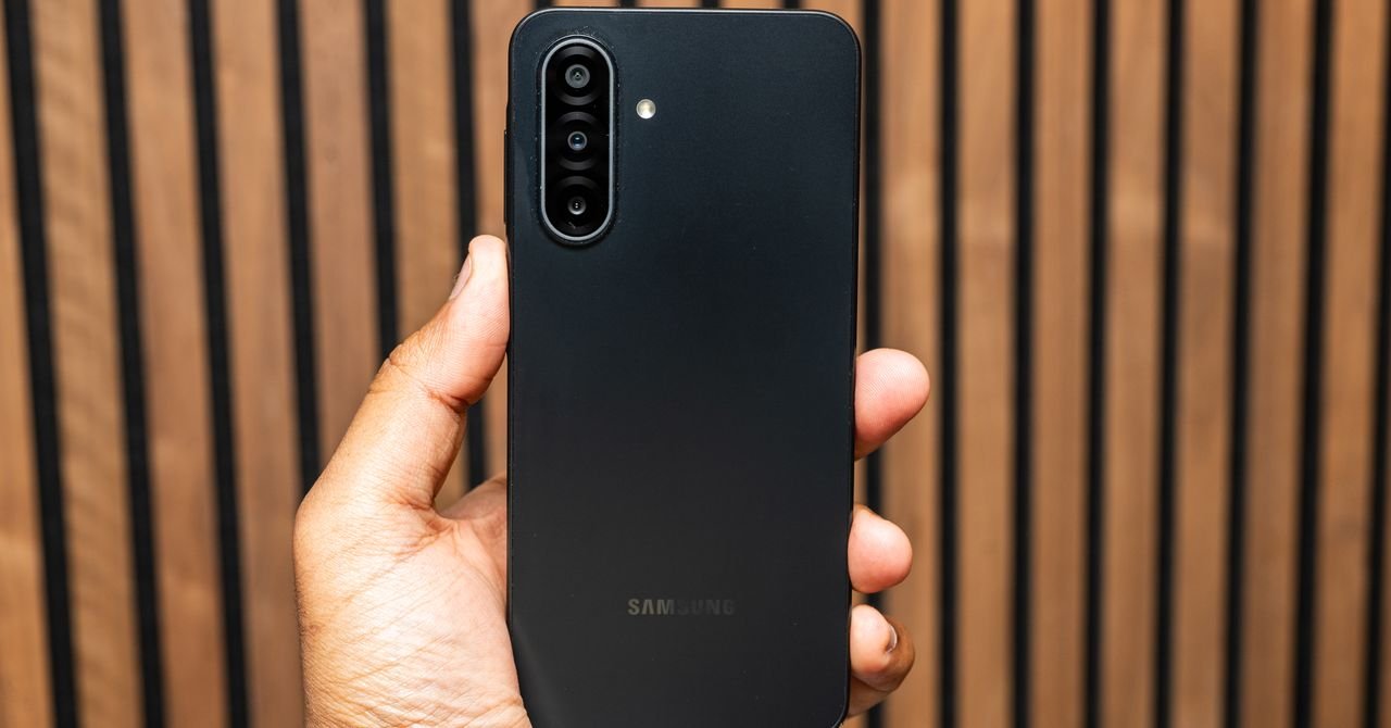 Samsung Galaxy A17 5G Review: Devastating Performance