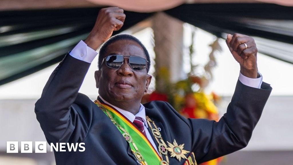 Zimbabwe cabinet approves draft law extending presidential term