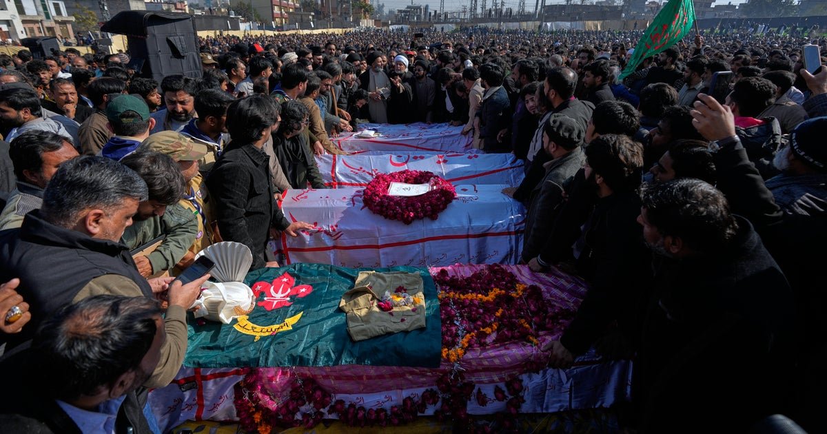 4 suspects arrested after Pakistan mosque bombing leaves 31 people dead