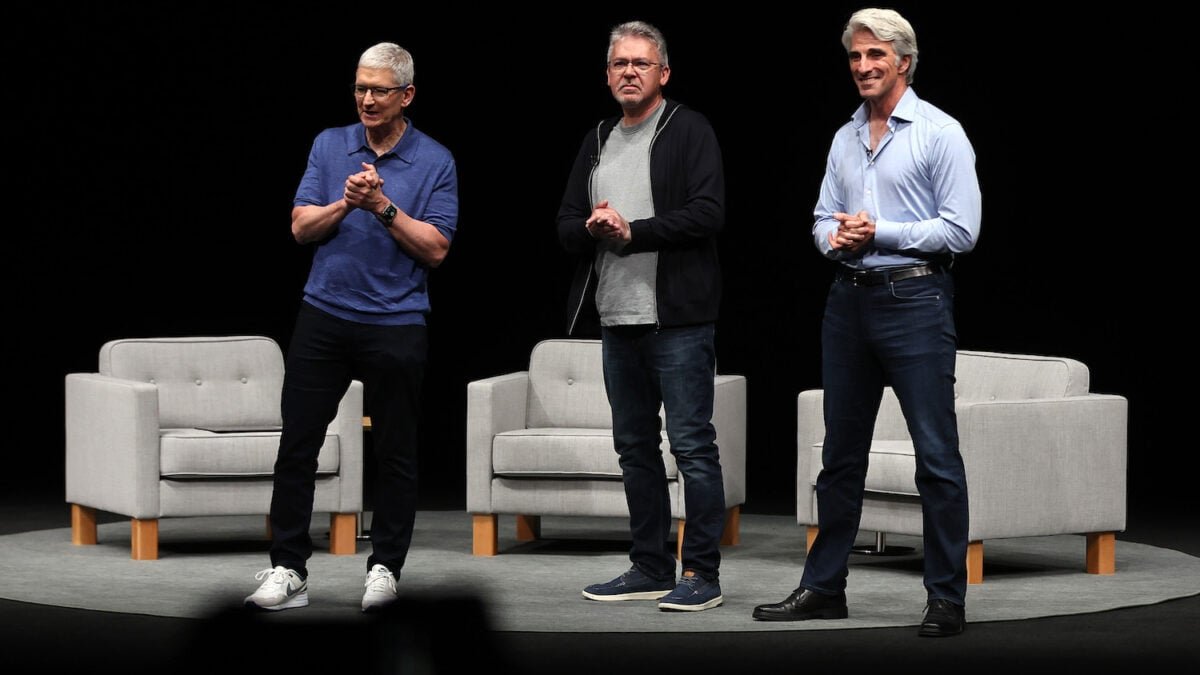 Apple’s Leadership Quietly Gets AI-Pilled, Report Claims