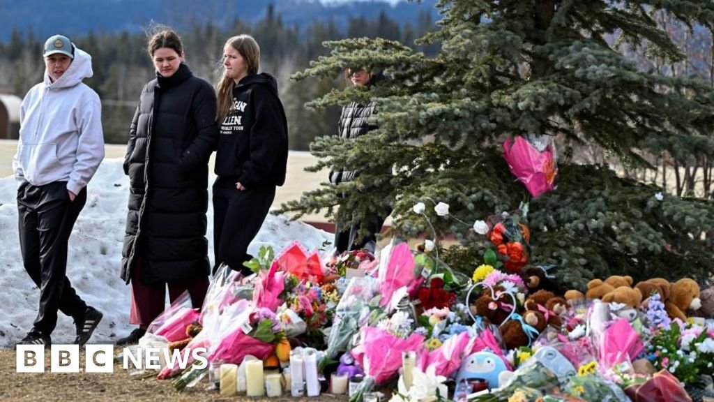 ‘Everyone knows someone who’s been affected’ – Canadian town grieves after mass shooting