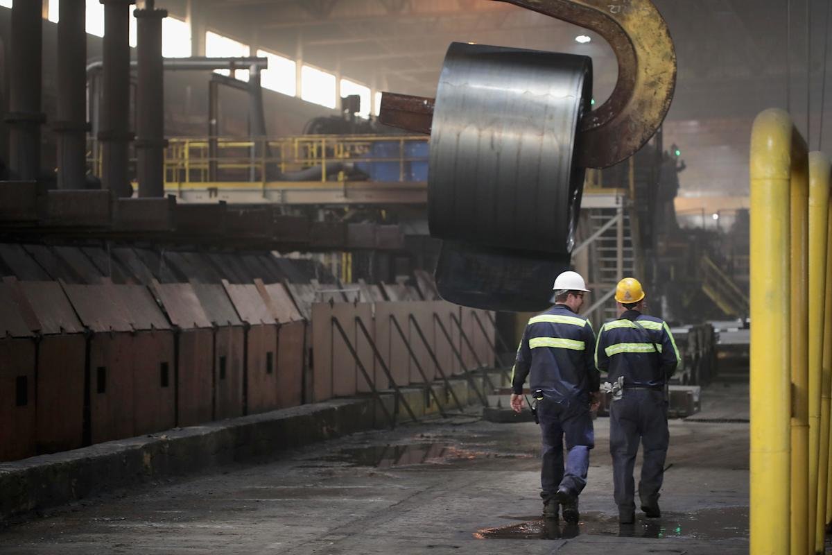 Cleveland-Cliffs shares fall after earnings miss, stock tanks Monday.com