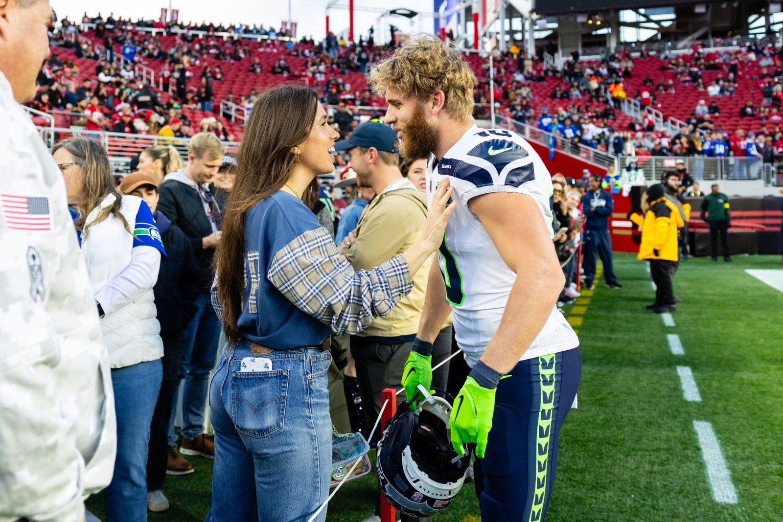 Cooper Kupp and wife Anna passionately kiss Lombardi Trophy after Seahawks win Super Bowl LX