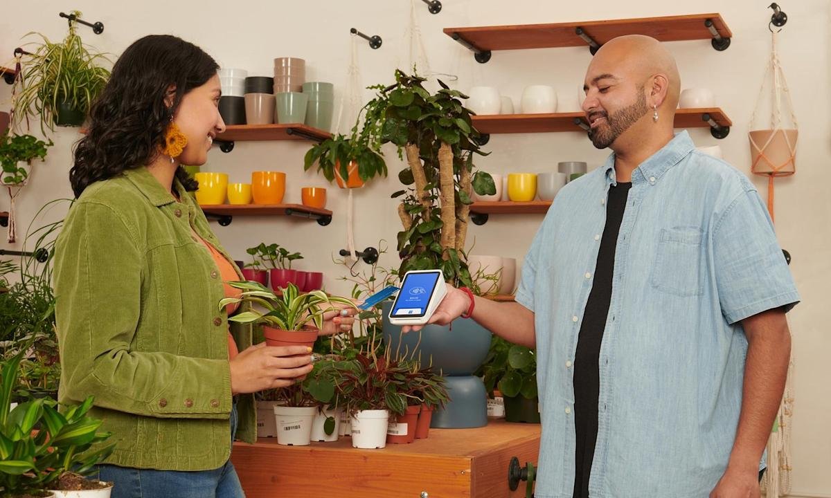 The Sleeper Fintech Stock That Could Rise Ahead of Wall Street Warnings