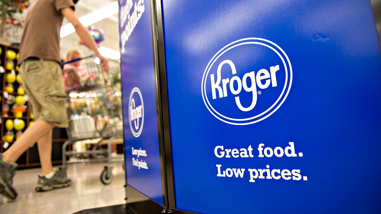 Greg Foran, former CEO of Walmart USA, named to lead grocery chain Kroger