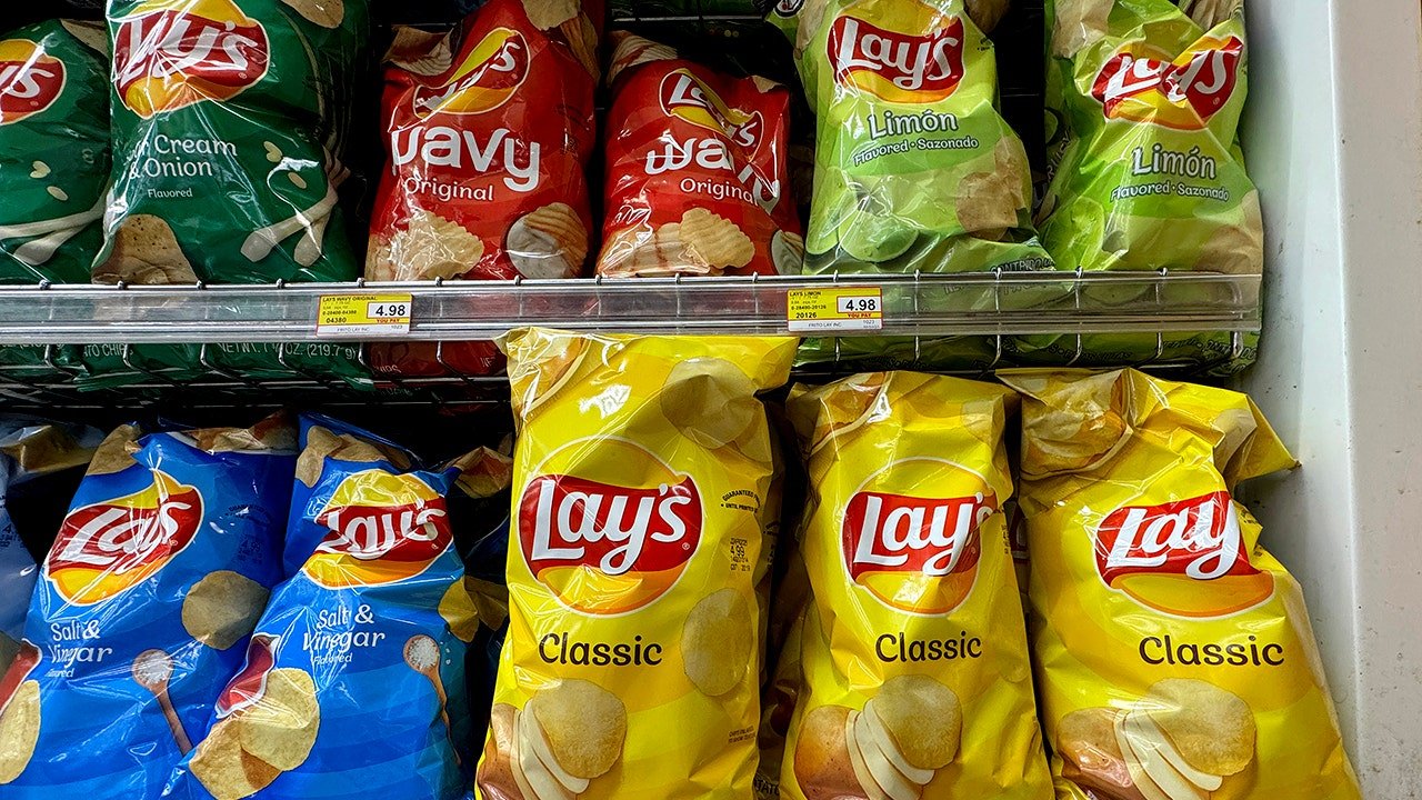 PepsiCo to cut prices on Lay’s, Doritos and Cheetos snack brands