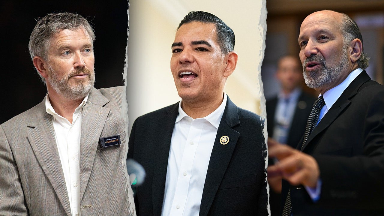 Lawmakers from both parties call on Howard Lutnick to resign over alleged ties to Jeffrey Epstein