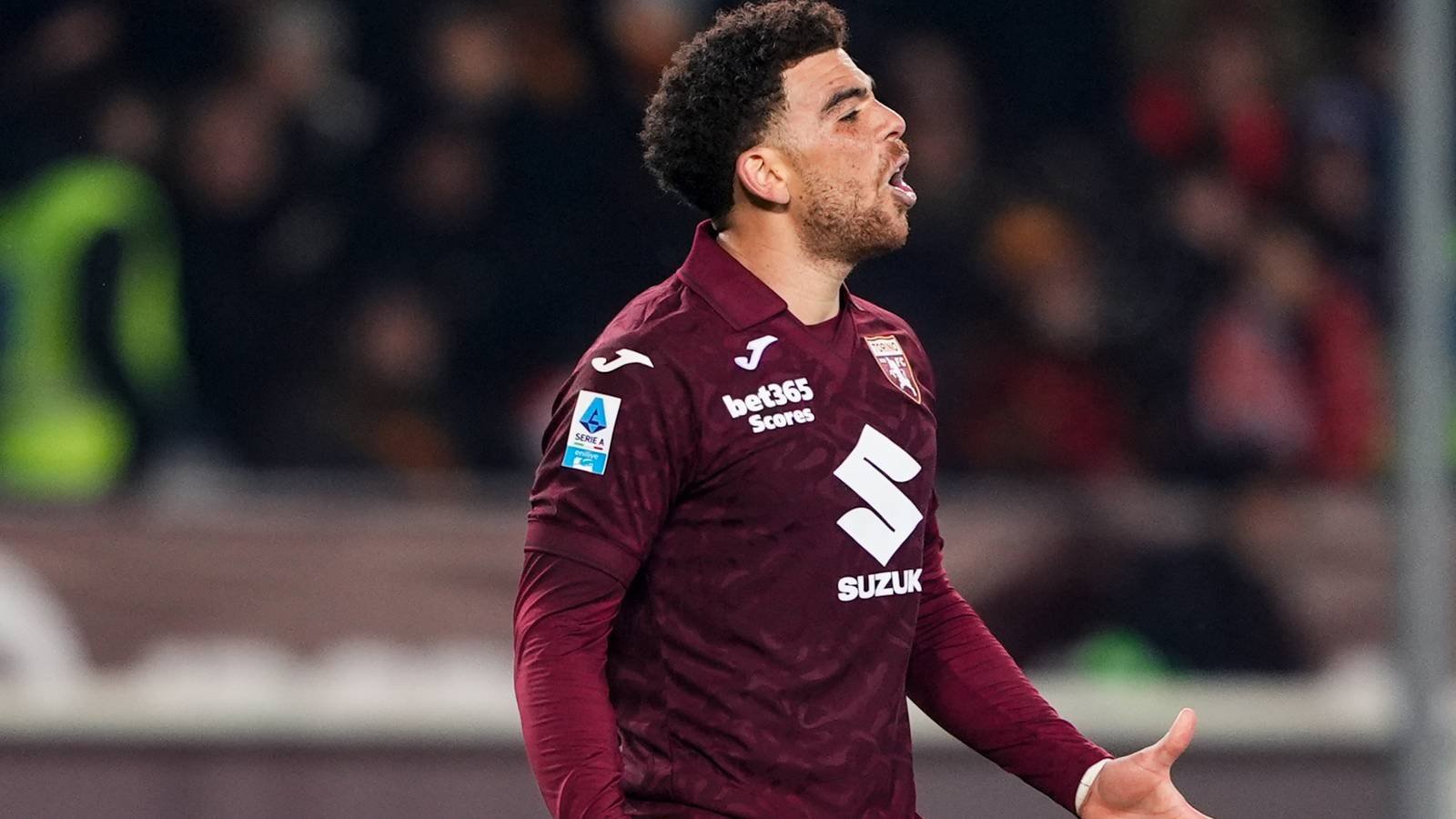 Edwards urges Wolves to sign ‘clinical’ striker