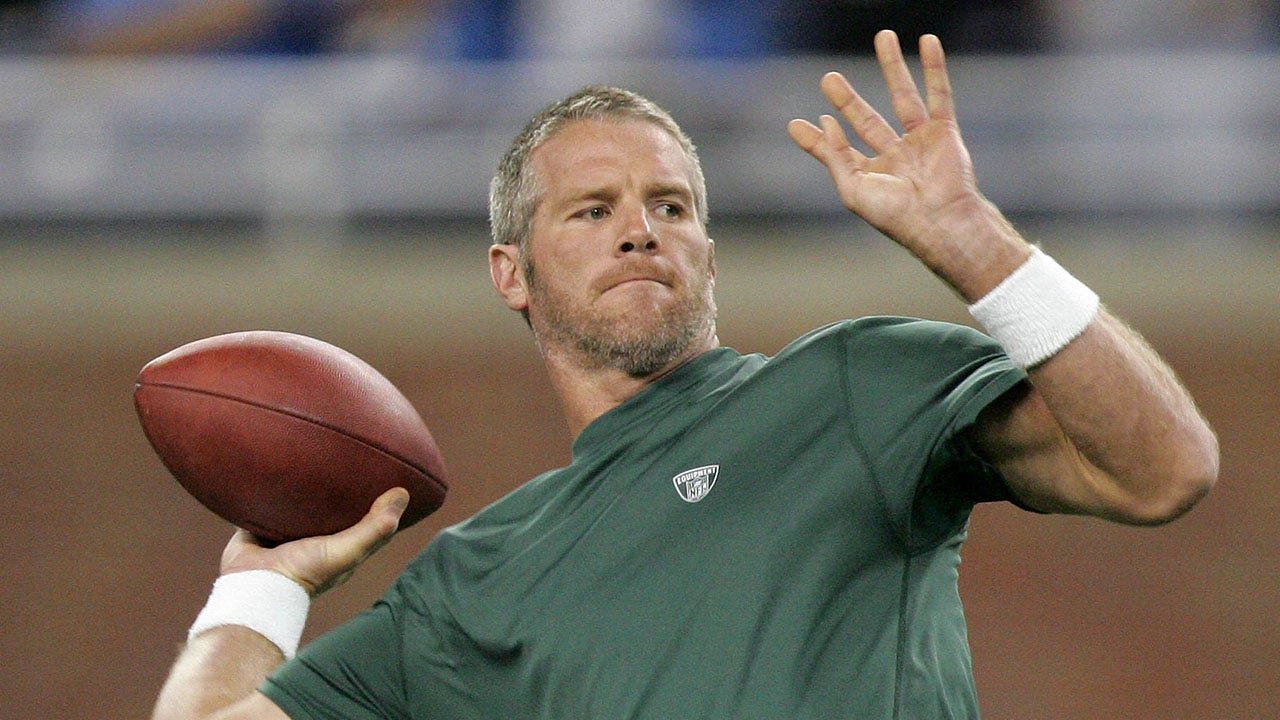 Brett Favre chooses Kid Rock over Bad Bunny at Super Bowl halftime