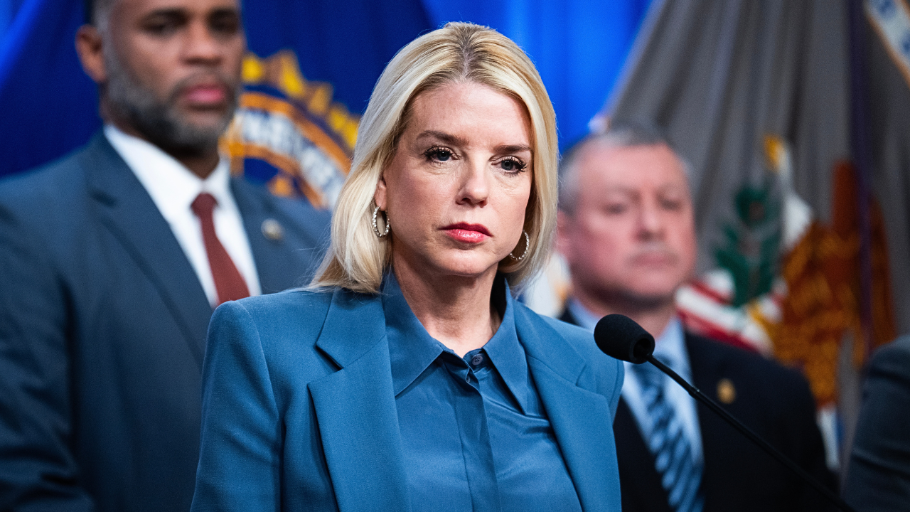 Pam Bondi slams ‘failed reporter’ Don Lemon over Minnesota church attack