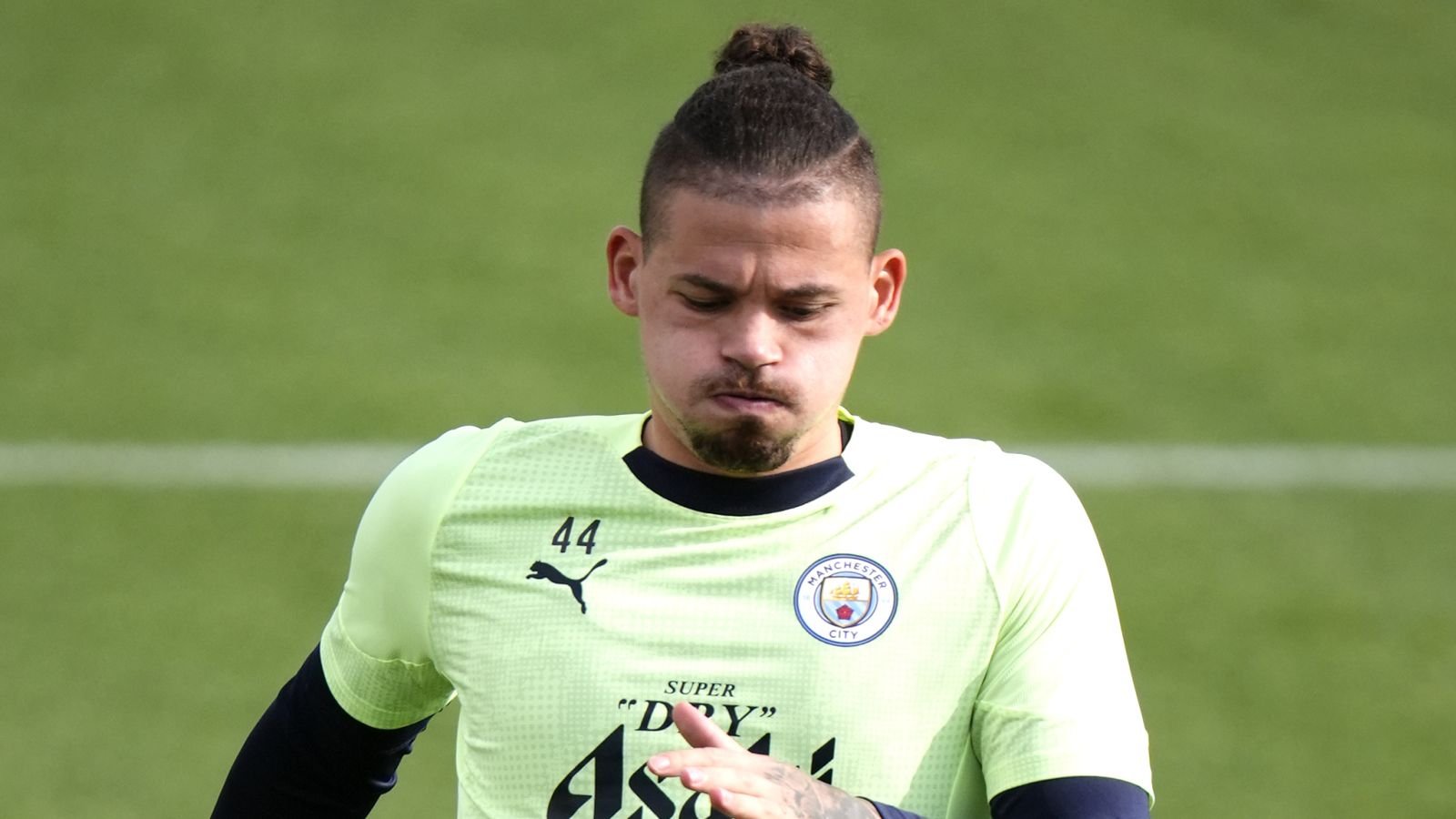 Kalvin Phillips: Manchester City midfielder joins Sheffield United on loan on deadline day Football News