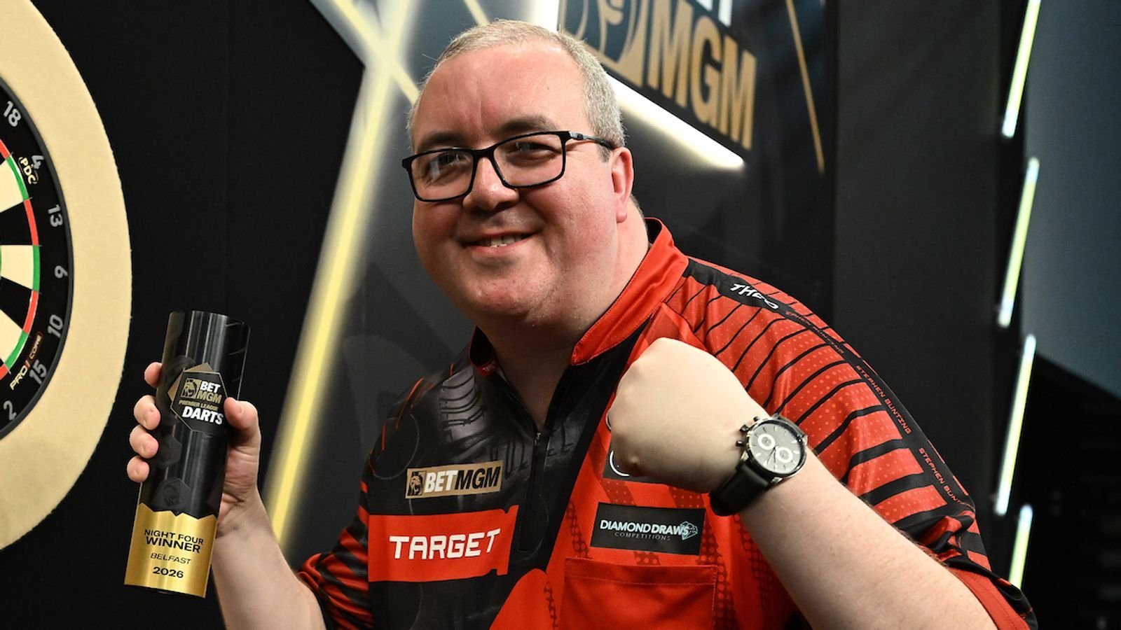 Premier League Darts League: Stephen Bunting wins in Belfast, Josh Rock hits nine darts, Luke Littler misses again | Darts News