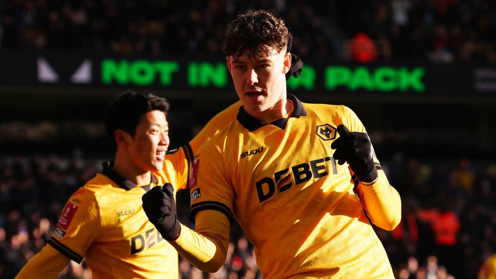 Nine years after leaving Elland Road, Leeds hero now better than Strand Larsen