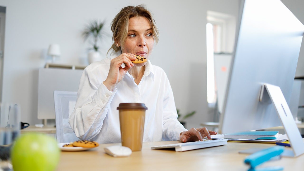 Brain health experts say the hardest time of day to consume sugar may surprise you