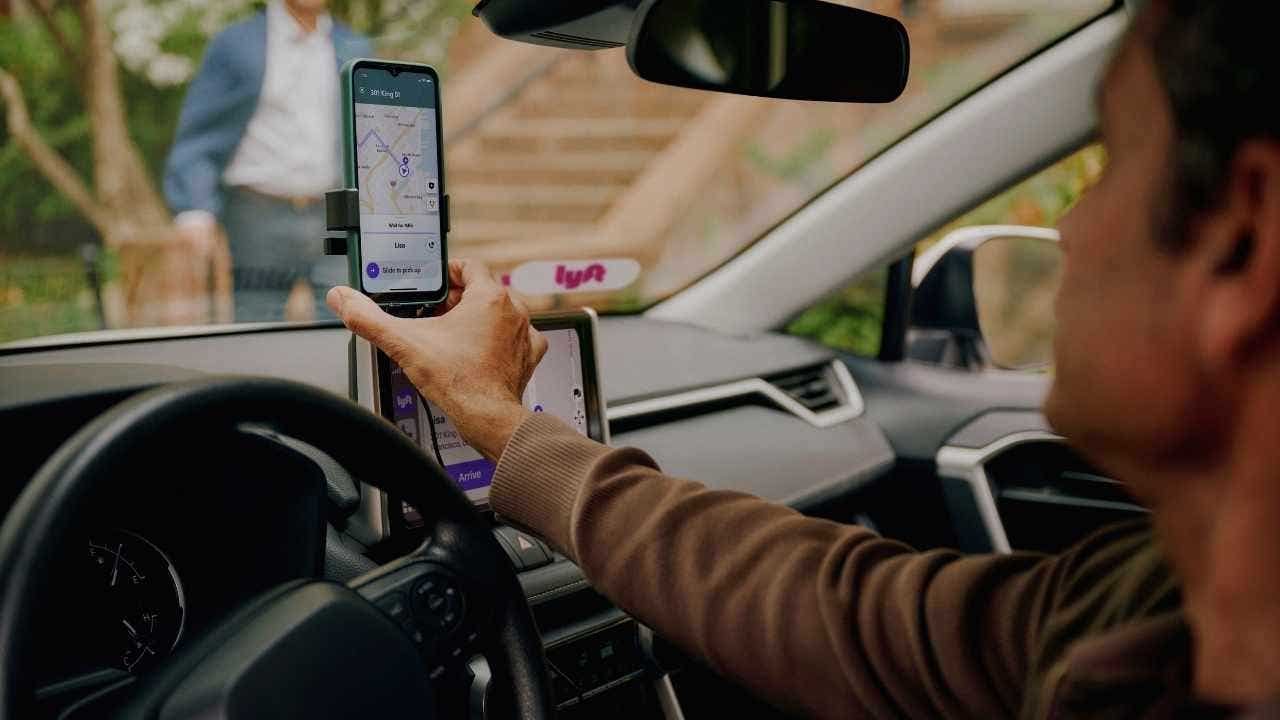 Lyft offers 50% discount to transgender riders in Kansas after new law