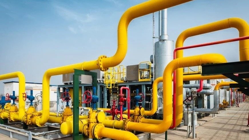 West Asia conflict: India has 2-3 weeks of LNG reserves, comfortably placed with LPG, oil ministry sources say