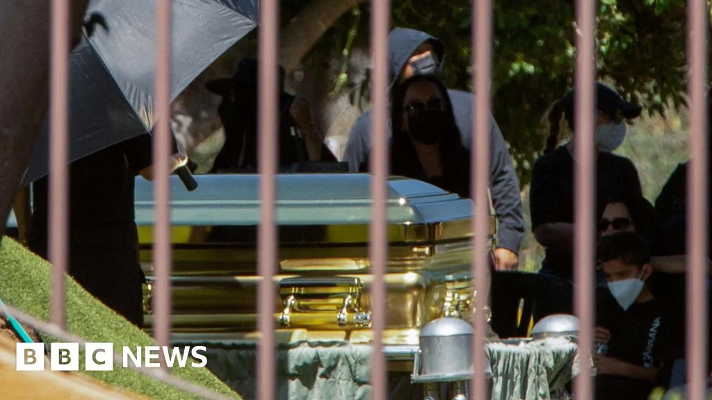 Mexican drug lord ‘El Mencho’ buried in golden coffin