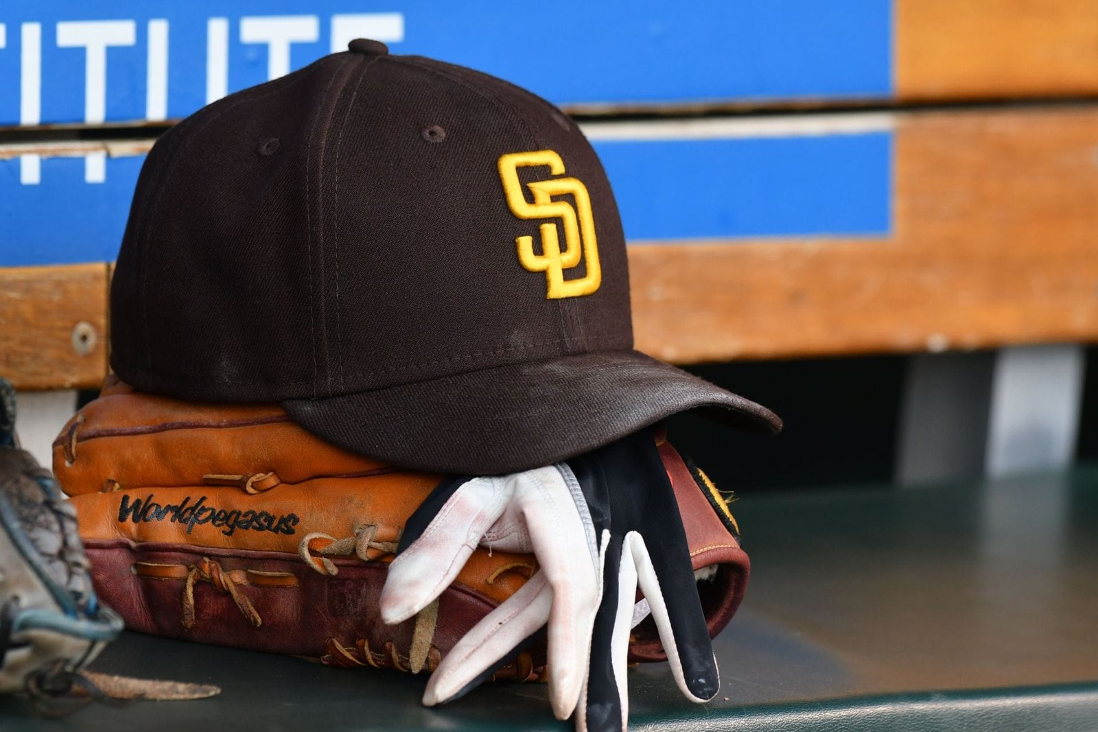 Who will buy the San Diego Padres from the Seidler family? Former Marlins president gives detailed insight