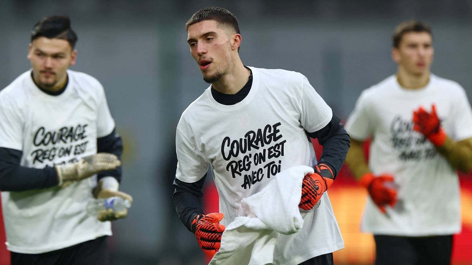 Nottingham Forest and Spurs keen on Robin Riise