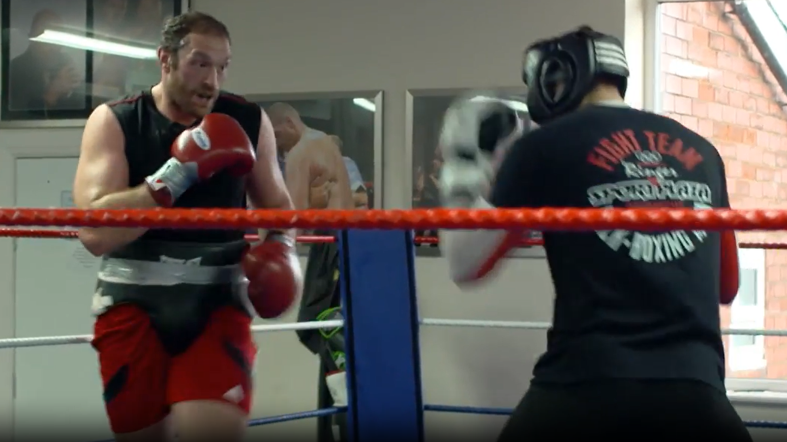 Alexander Usyk’s next opponent is shocking as Tyson Fury fights ‘King of Kickboxing’ Rico Verhoeven – New Footage Found Boxing News